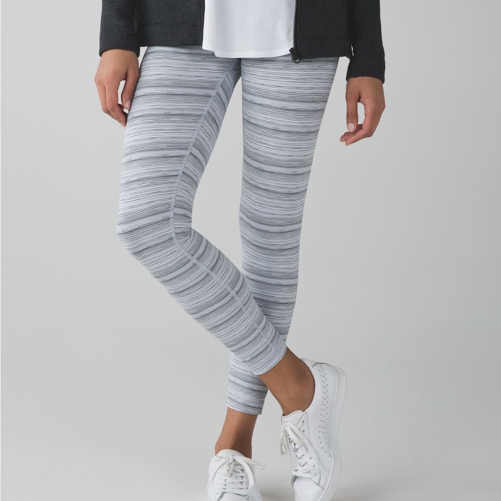 Lululemon High Times Pant High Rise 25” inseam in Spacedye Blue grey - size 4